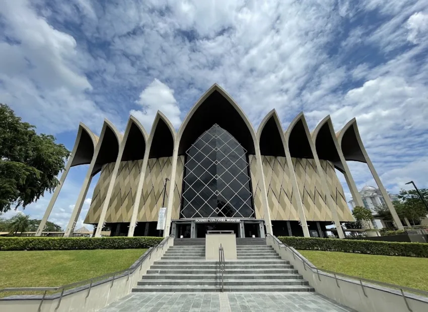 Bangunan Muzium Budaya Borneo, Kuching